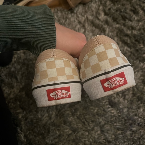 Vans - Picture 3 of 3